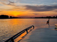 Abendfahrt durch die Flusslandschaft